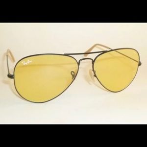 RAY BAN Aviator Sunglasses Black RB 3025 9066/4A